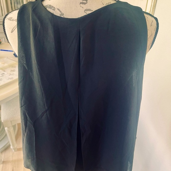 Michel size 2X flowy black top. Runs small fits more like 1X. - Picture 3 of 3